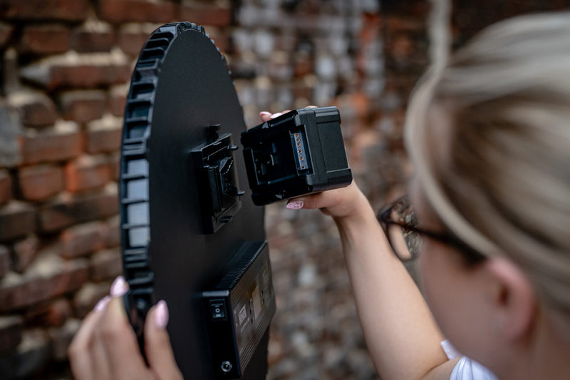 Newell BP-150LCD 14.4V 155Wh V-Mount Battery