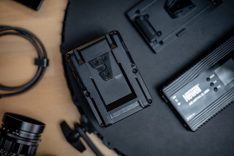 Newell BP-190LCD 14.4V 207Wh V-Mount Battery