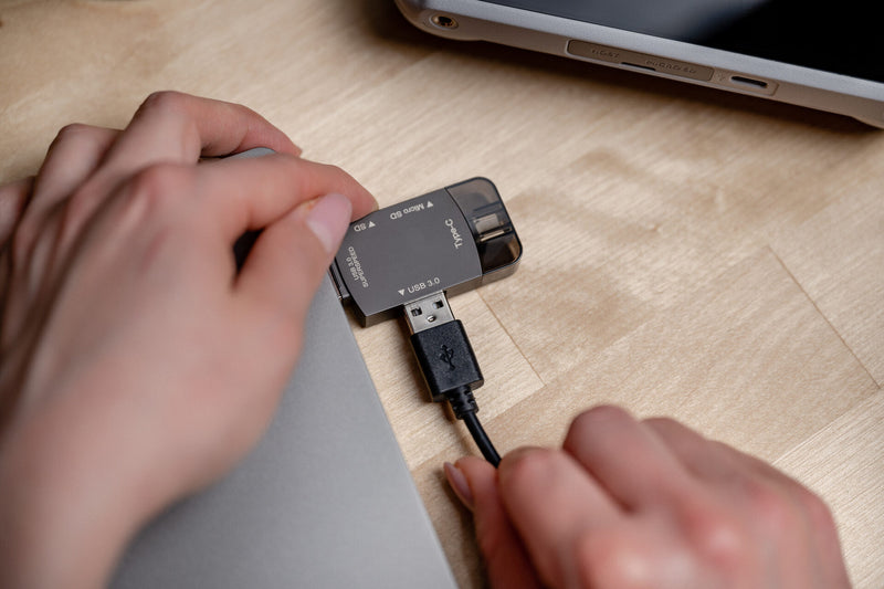 Newell Hub 3-in-1 OTG USB-A, SD, Micro SD