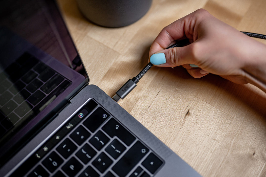 Newell USB-C - USB-C 3.2 Gen 2 - 2 m, graphite