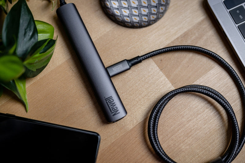 Newell USB-C - USB-C 4.0 - 1 m, graphite