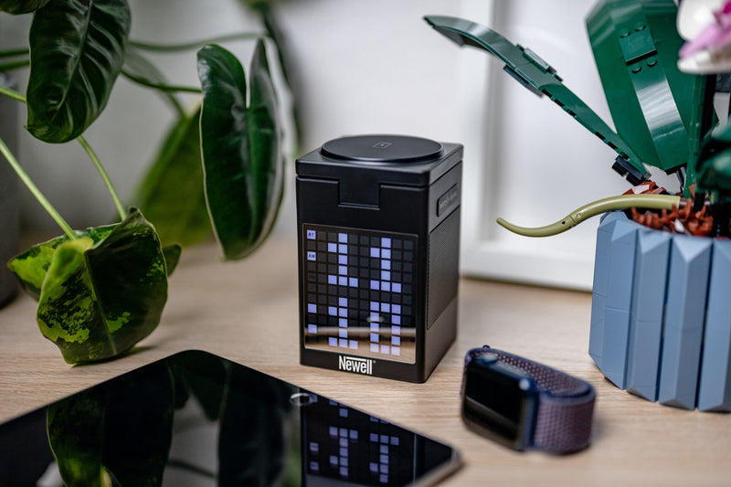Newell induOne MagPlay charger