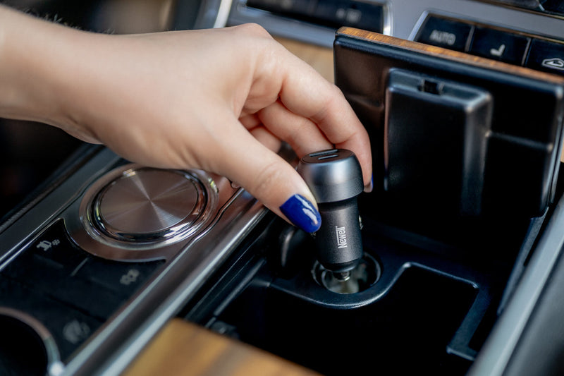 Newell CC-001 PD 89 W car charger