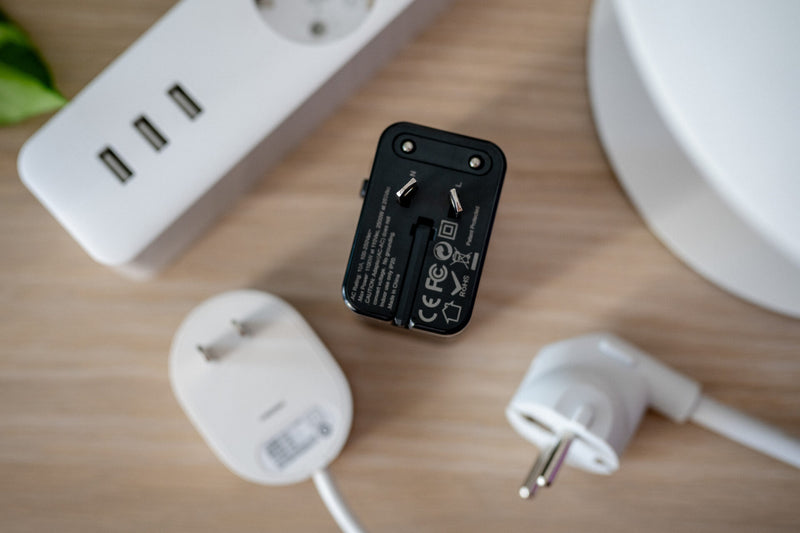 Newell GaN travel adapter 65W mains charger