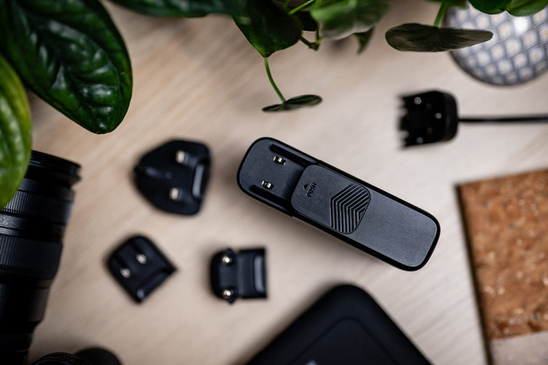 Newell GaN Tech T-power 140 Watt mains charger with adapter kit