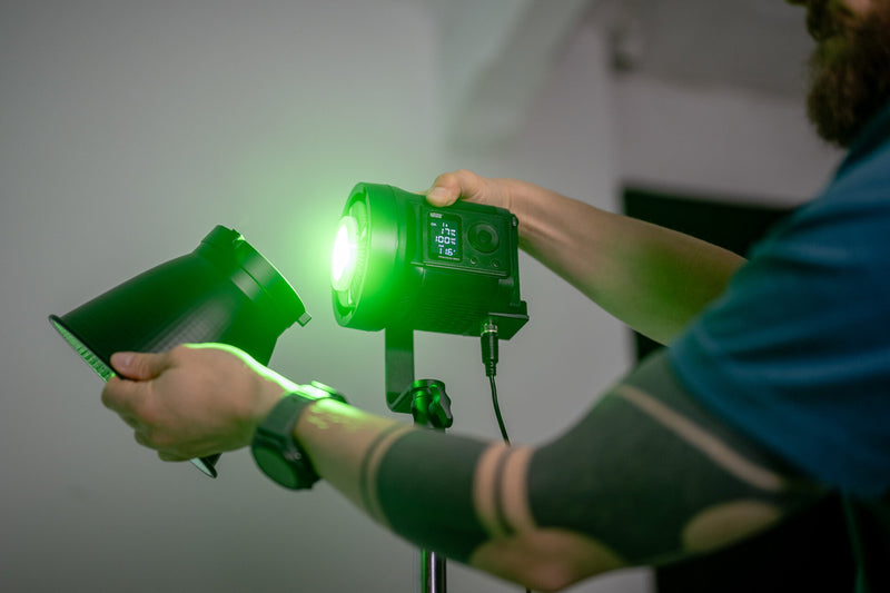 Newell Pravaha Max 135 RGB LED light