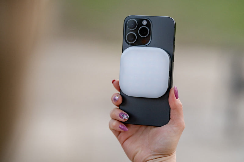 Newell Sunny LED Light for Smartphone