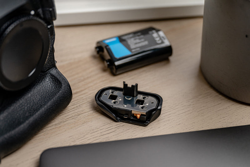 Newell Battery Chamber Cover BL-7 for Nikon