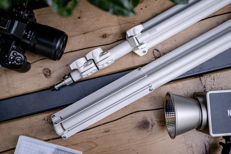Newell Taranis Light Stand - White