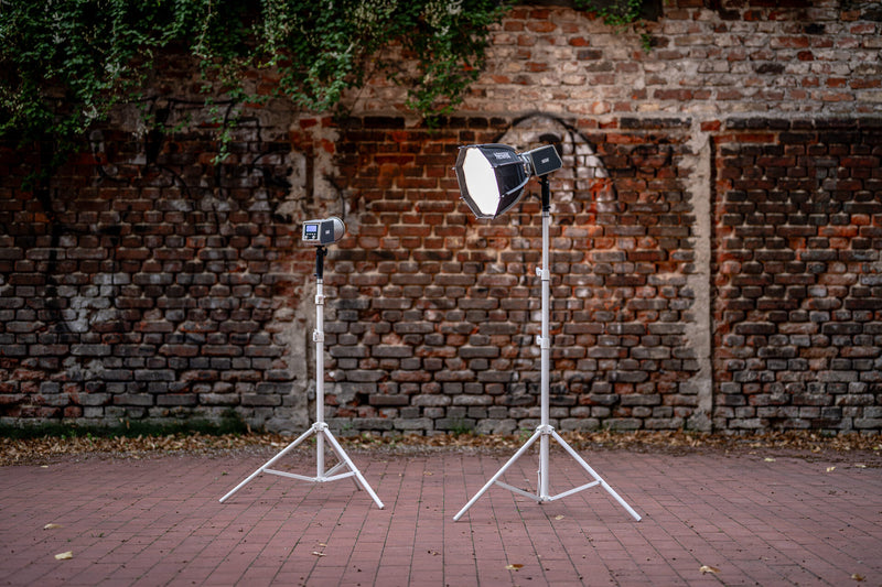 Newell Taranis Light Stand - White