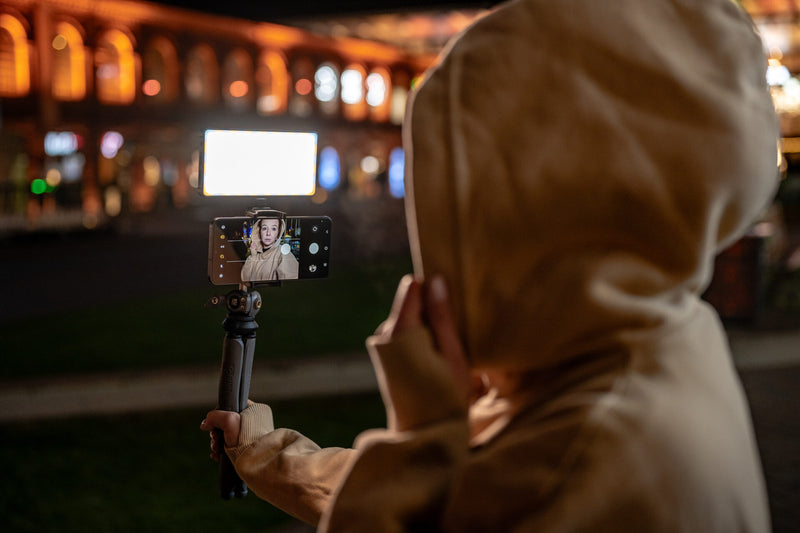 Newell Rangha RGB-W LED Dual Set with Diffuser and Tripod